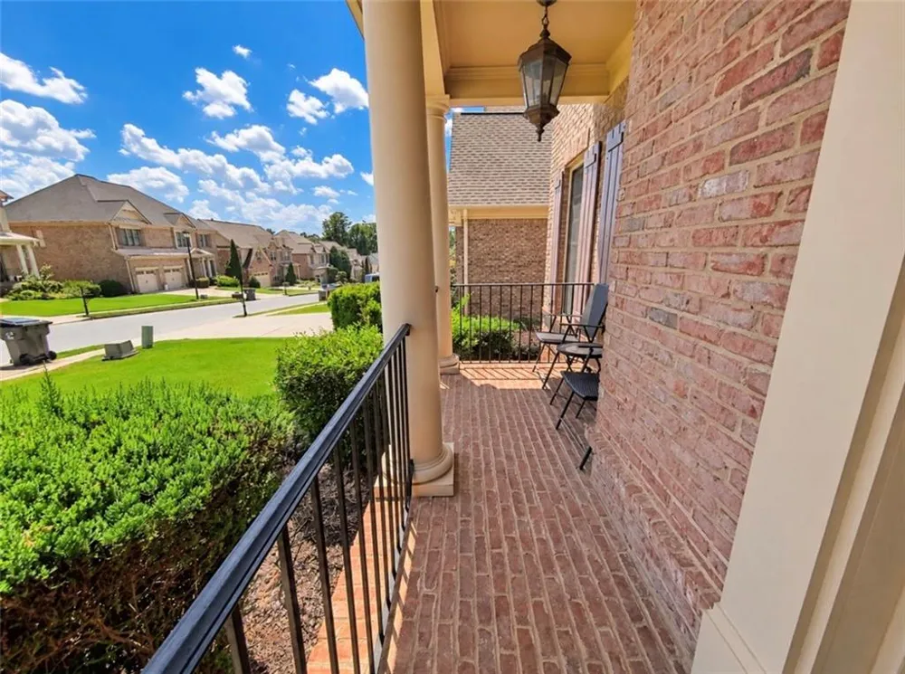 1653 Elesmere Oak Court Duluth, GA 30097