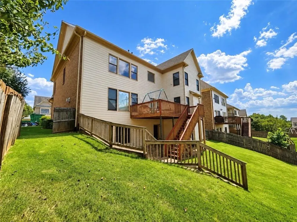 1653 Elesmere Oak Court Duluth, GA 30097