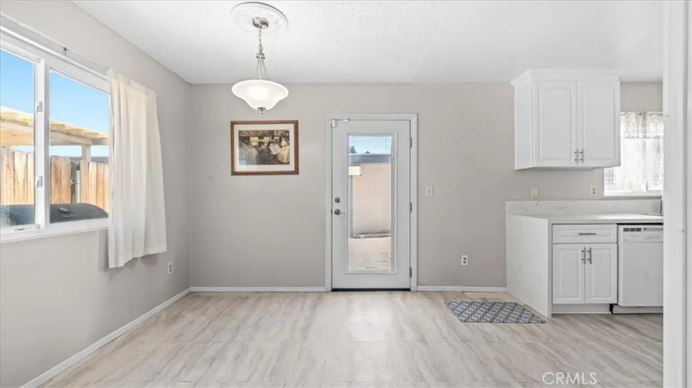 10861 Mountain View Loma Linda, CA 92354