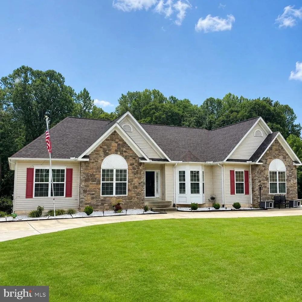 6813 STUART ROAD King George, VA 22485