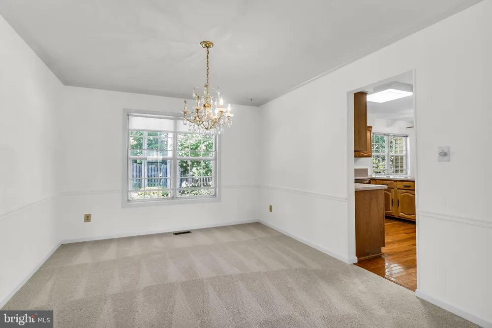 8516 INNISFREE DRIVE Springfield, VA 22153