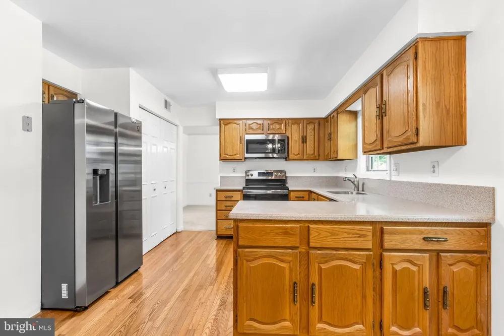 8516 INNISFREE DRIVE Springfield, VA 22153