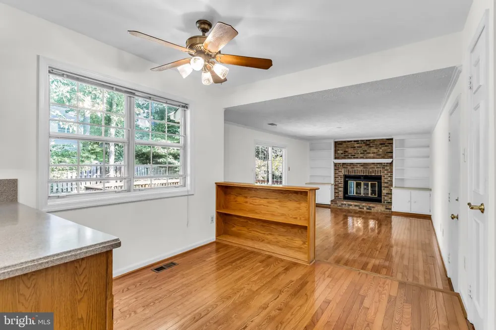 8516 INNISFREE DRIVE Springfield, VA 22153