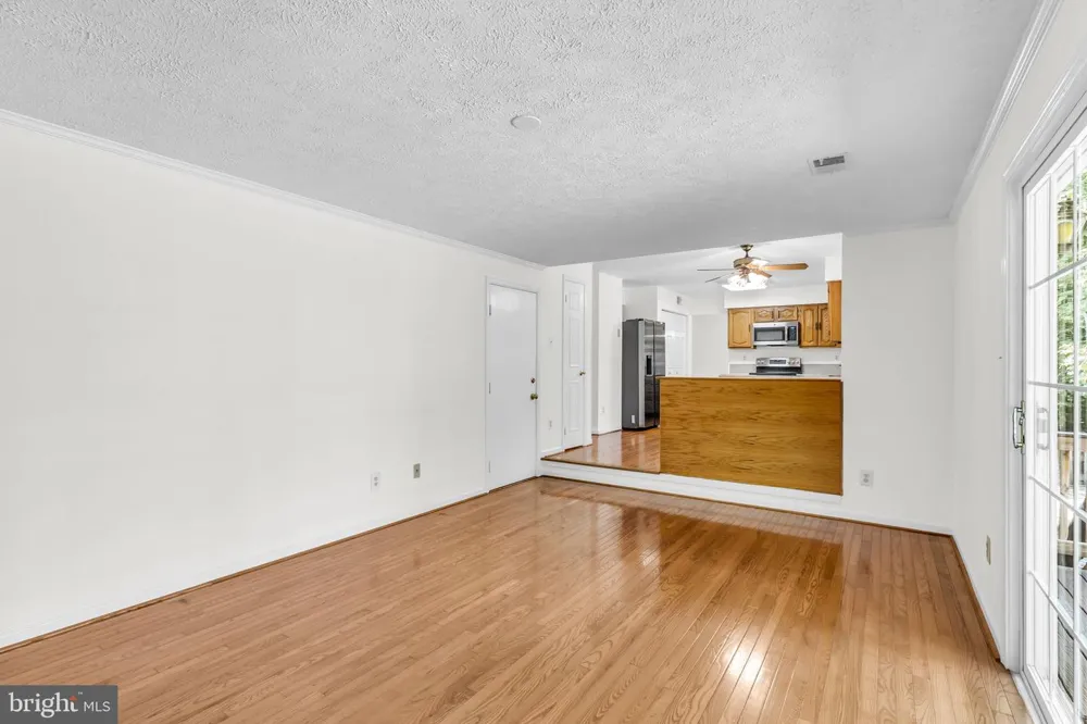 8516 INNISFREE DRIVE Springfield, VA 22153