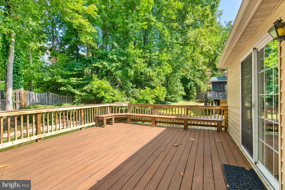 8516 INNISFREE DRIVE Springfield, VA 22153