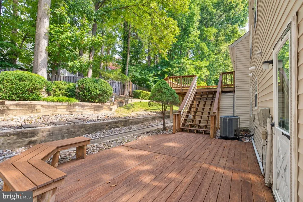 8516 INNISFREE DRIVE Springfield, VA 22153