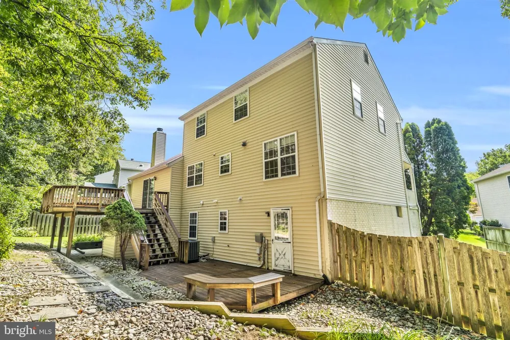 8516 INNISFREE DRIVE Springfield, VA 22153