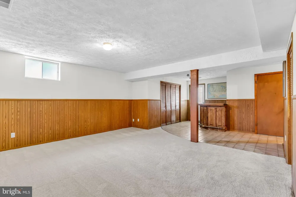 8516 INNISFREE DRIVE Springfield, VA 22153