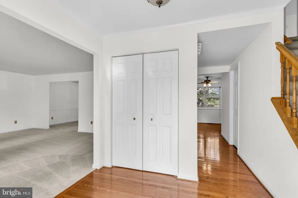 8516 INNISFREE DRIVE Springfield, VA 22153