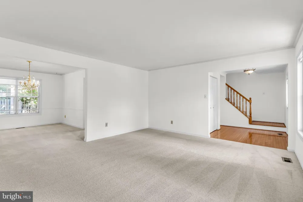 8516 INNISFREE DRIVE Springfield, VA 22153