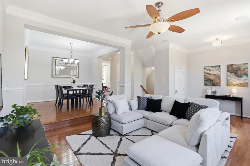 22557 WELBORNE MANOR SQUARE Ashburn, VA 20148