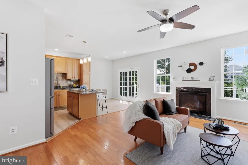 22557 WELBORNE MANOR SQUARE Ashburn, VA 20148