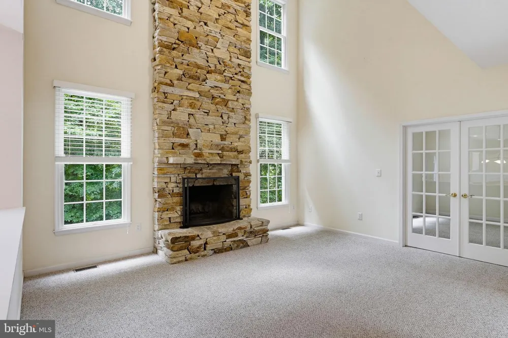 640 SEAN DRIVE Annapolis, MD 21401