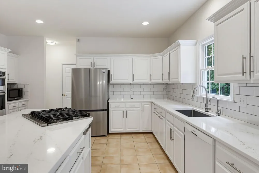 640 SEAN DRIVE Annapolis, MD 21401