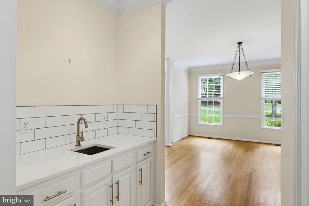 640 SEAN DRIVE Annapolis, MD 21401