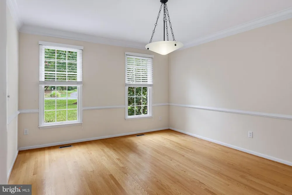 640 SEAN DRIVE Annapolis, MD 21401