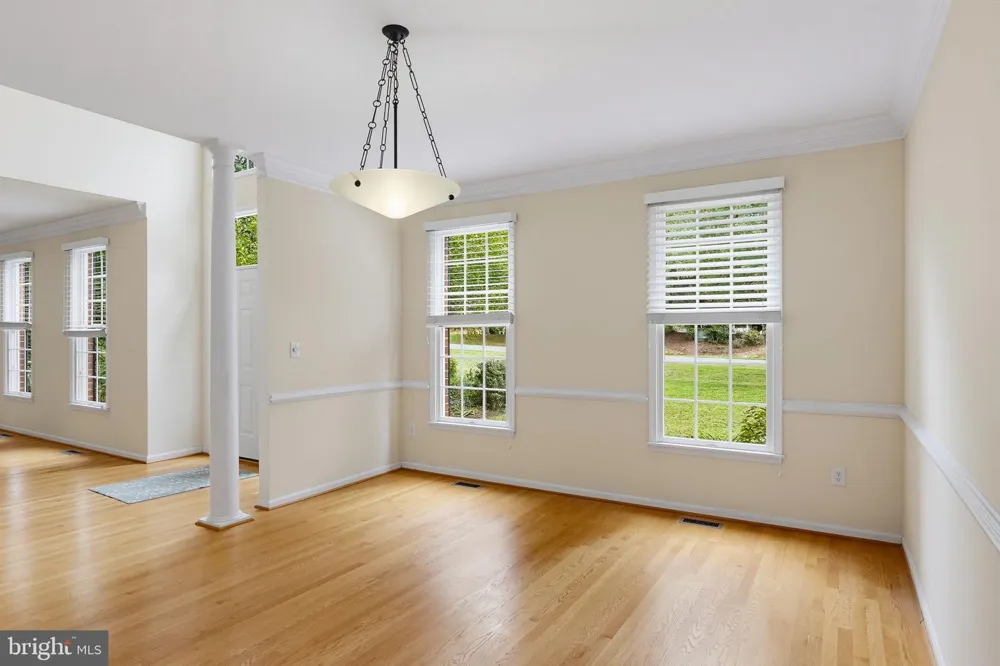 640 SEAN DRIVE Annapolis, MD 21401