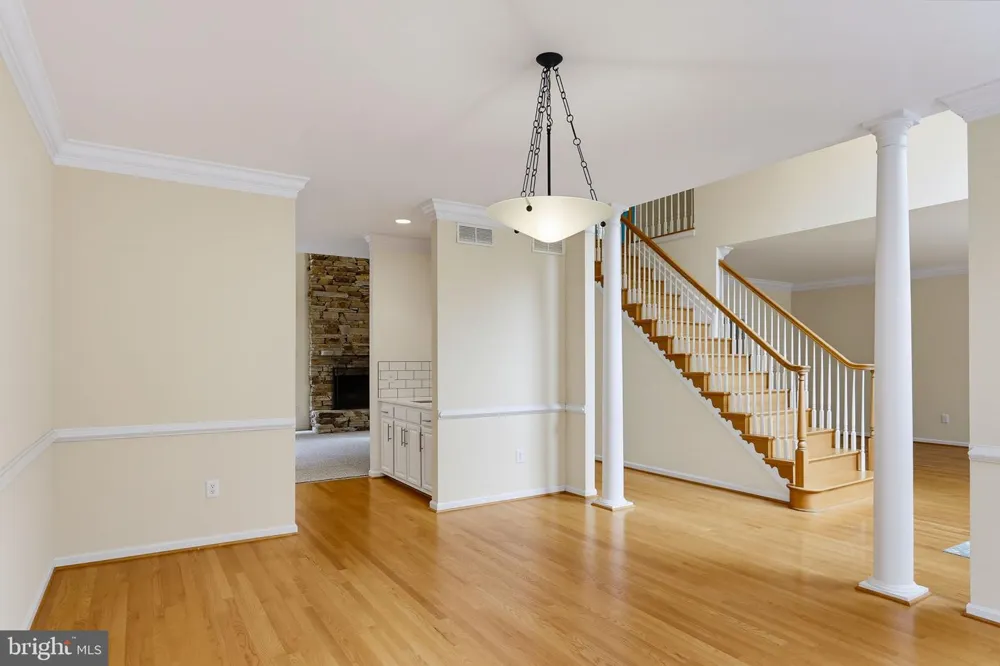 640 SEAN DRIVE Annapolis, MD 21401