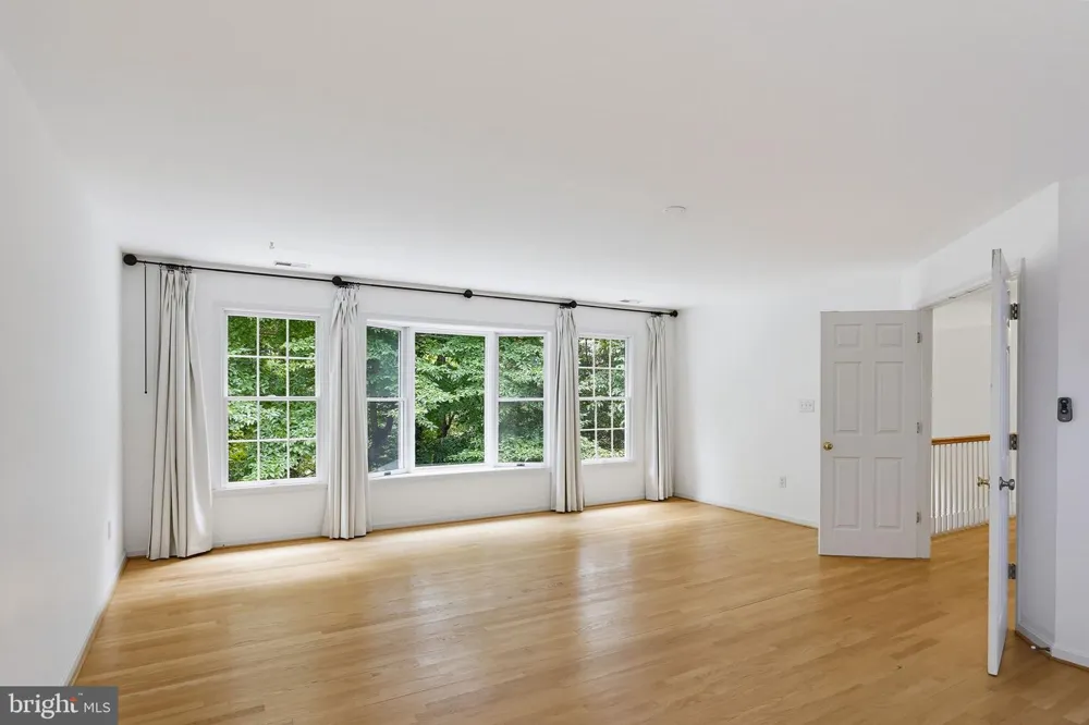 640 SEAN DRIVE Annapolis, MD 21401