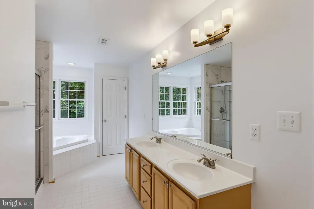 640 SEAN DRIVE Annapolis, MD 21401
