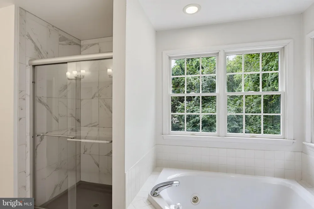 640 SEAN DRIVE Annapolis, MD 21401