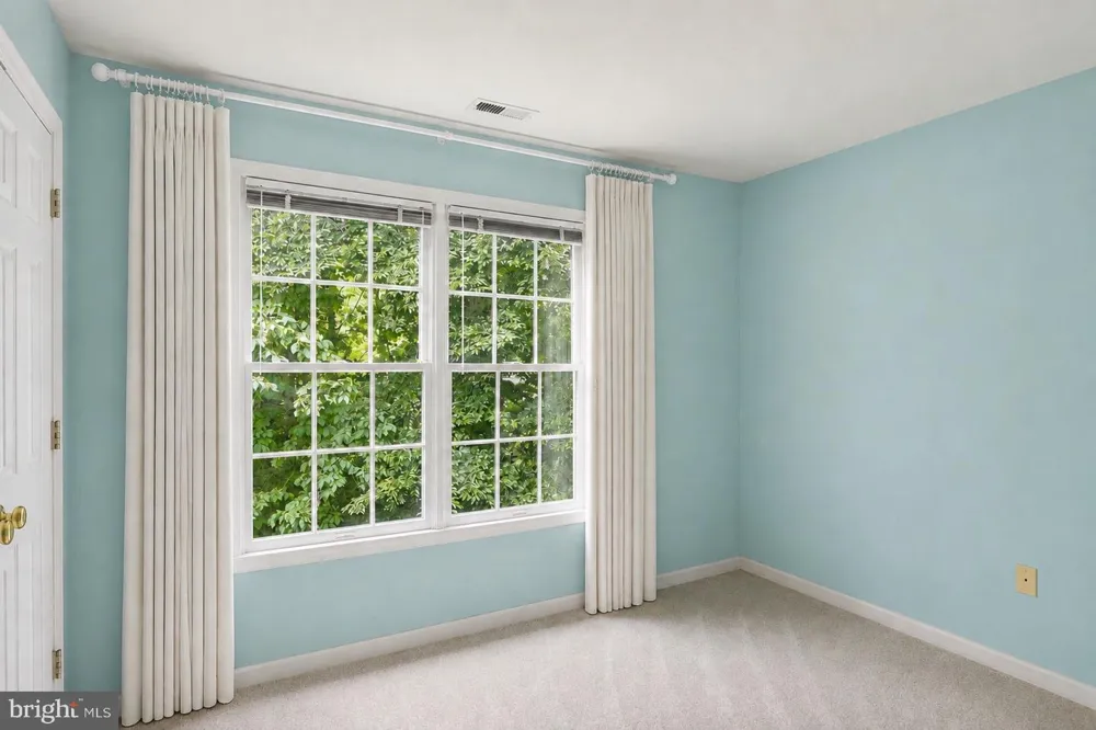 640 SEAN DRIVE Annapolis, MD 21401