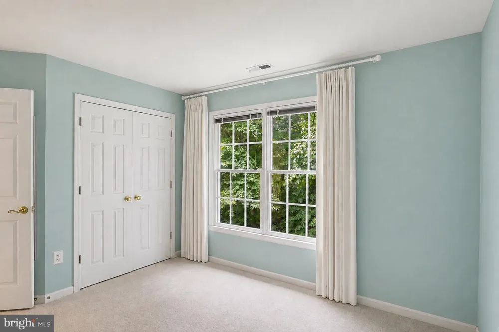 640 SEAN DRIVE Annapolis, MD 21401