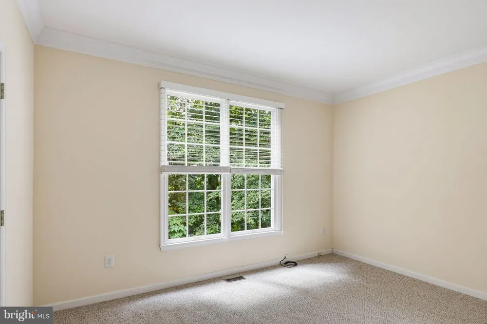 640 SEAN DRIVE Annapolis, MD 21401