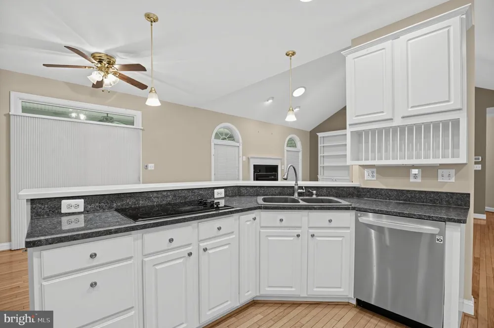 6050 DEEPDEEN PLACE Bryantown, MD 20617