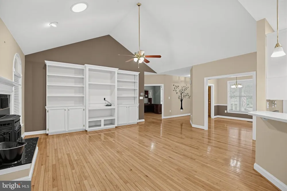 6050 DEEPDEEN PLACE Bryantown, MD 20617