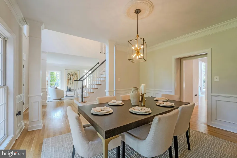 17301 ROUNDMONT PLACE Round Hill, VA 20141