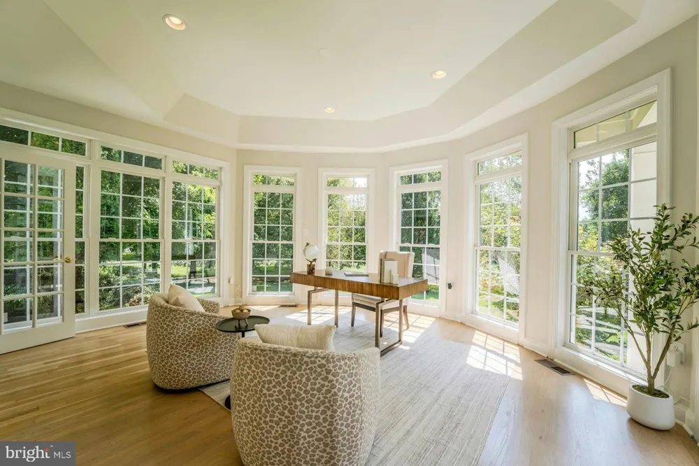 17301 ROUNDMONT PLACE Round Hill, VA 20141