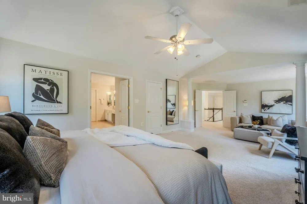 17301 ROUNDMONT PLACE Round Hill, VA 20141