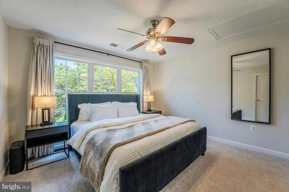 17301 ROUNDMONT PLACE Round Hill, VA 20141