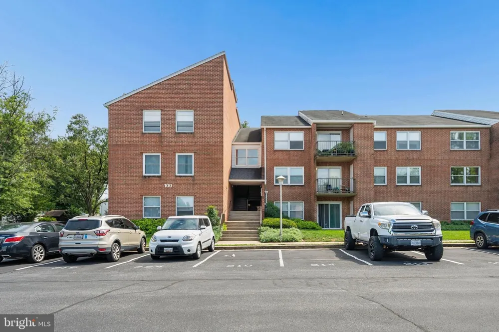 100 CHAPEL COURT #318 Walkersville, MD 21793