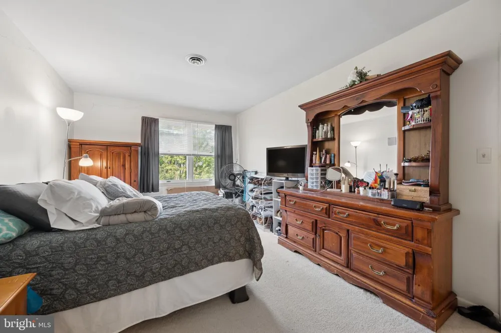 100 CHAPEL COURT #318 Walkersville, MD 21793