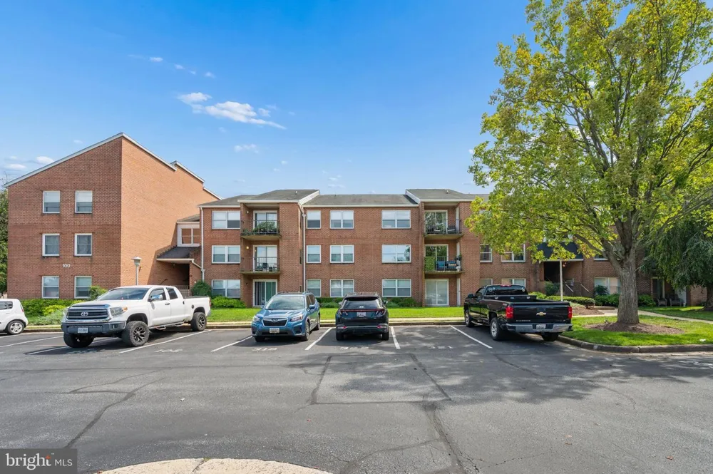 100 CHAPEL COURT #318 Walkersville, MD 21793