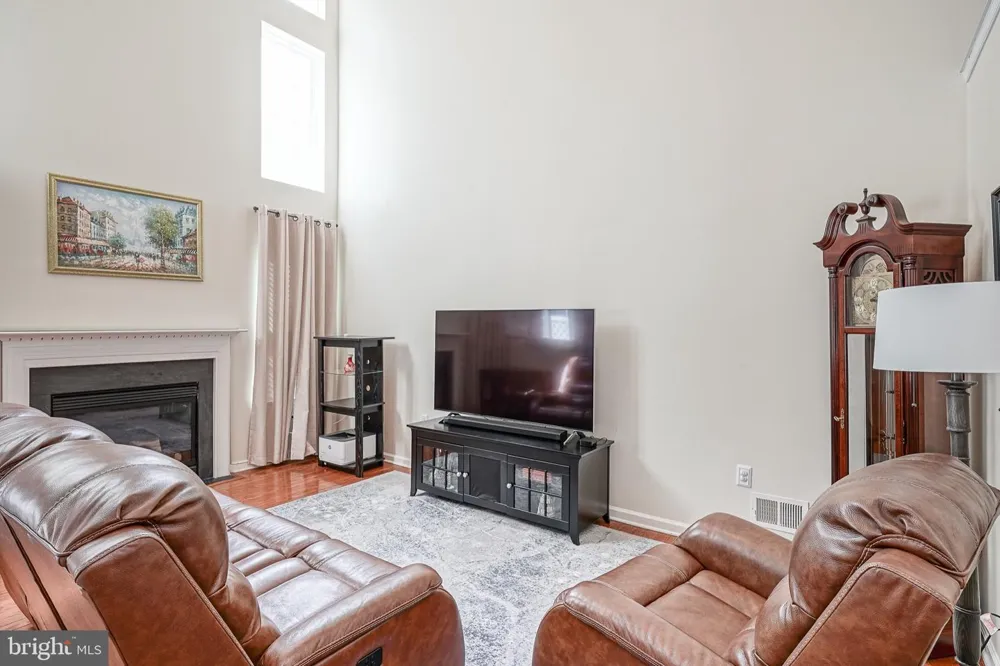135 CHANCELLOR DRIVE Deptford, NJ 08096