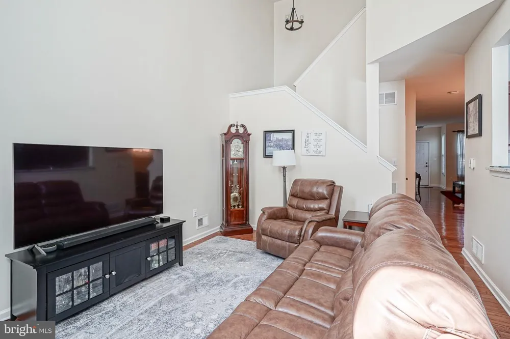 135 CHANCELLOR DRIVE Deptford, NJ 08096