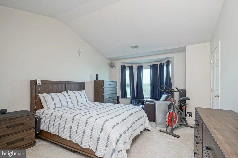 135 CHANCELLOR DRIVE Deptford, NJ 08096