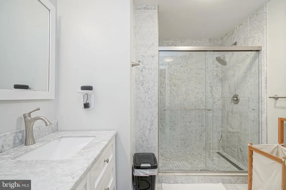 135 CHANCELLOR DRIVE Deptford, NJ 08096