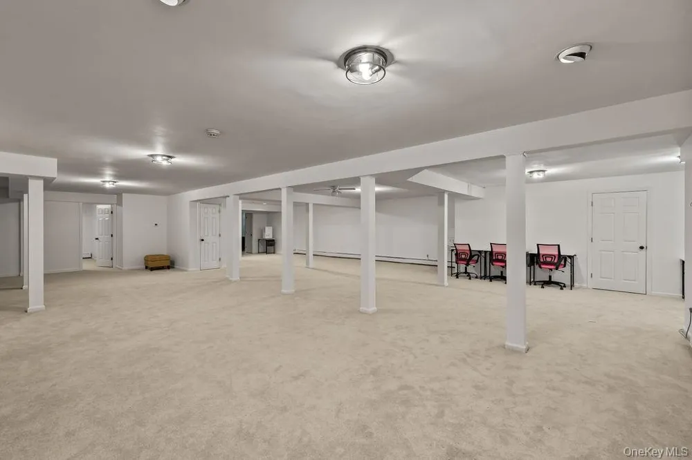 10 Golden Road Montebello, NY 10901