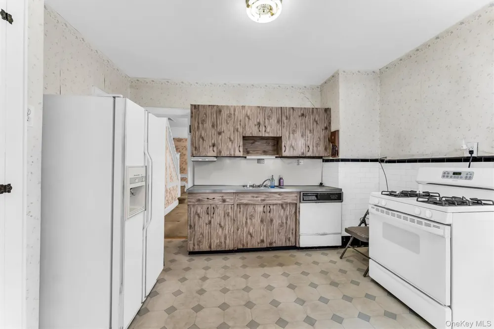 13226 114th Place South Ozone Park, NY 11420