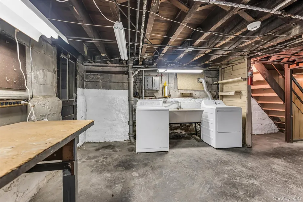13226 114th Place South Ozone Park, NY 11420
