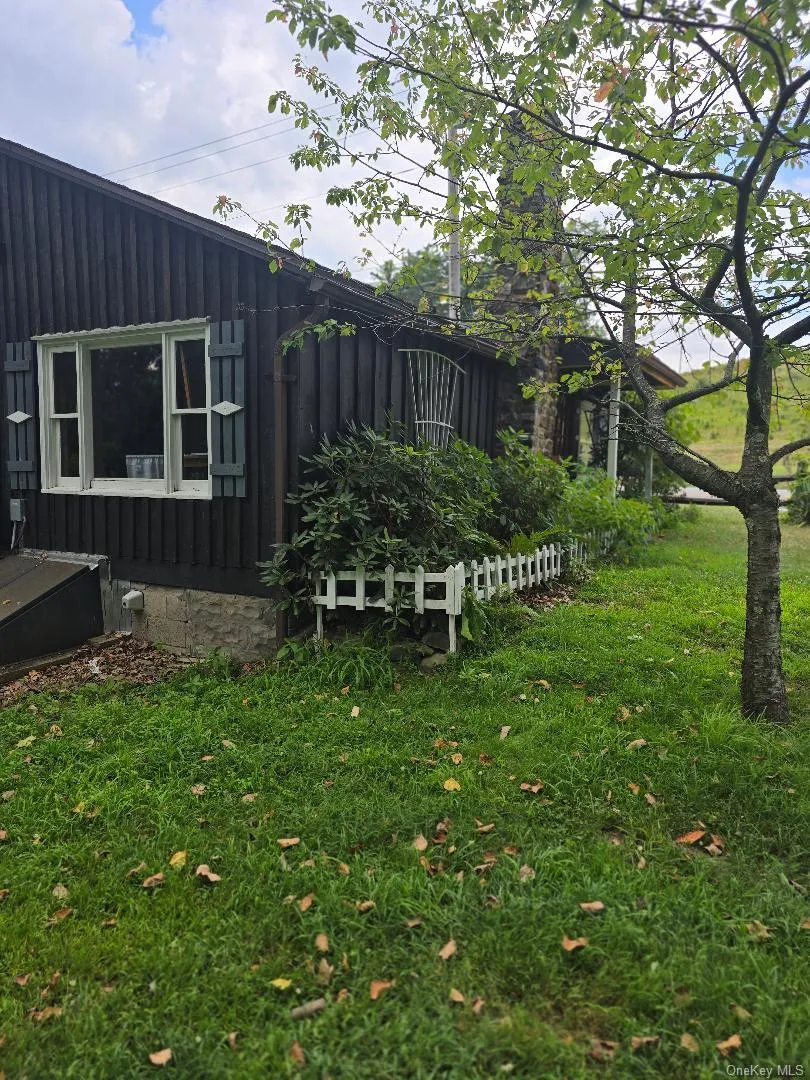 6437 Route 209 Kerhonkson, NY 12446