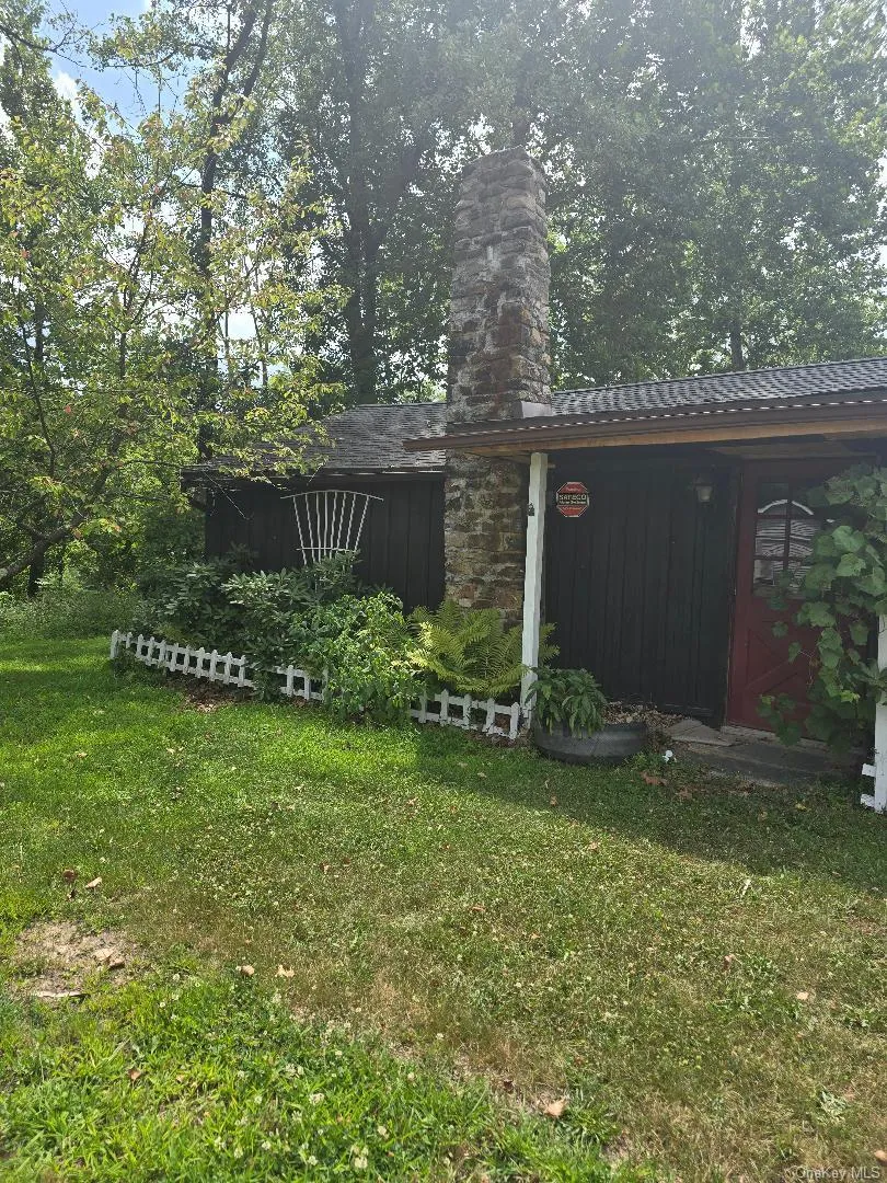 6437 Route 209 Kerhonkson, NY 12446