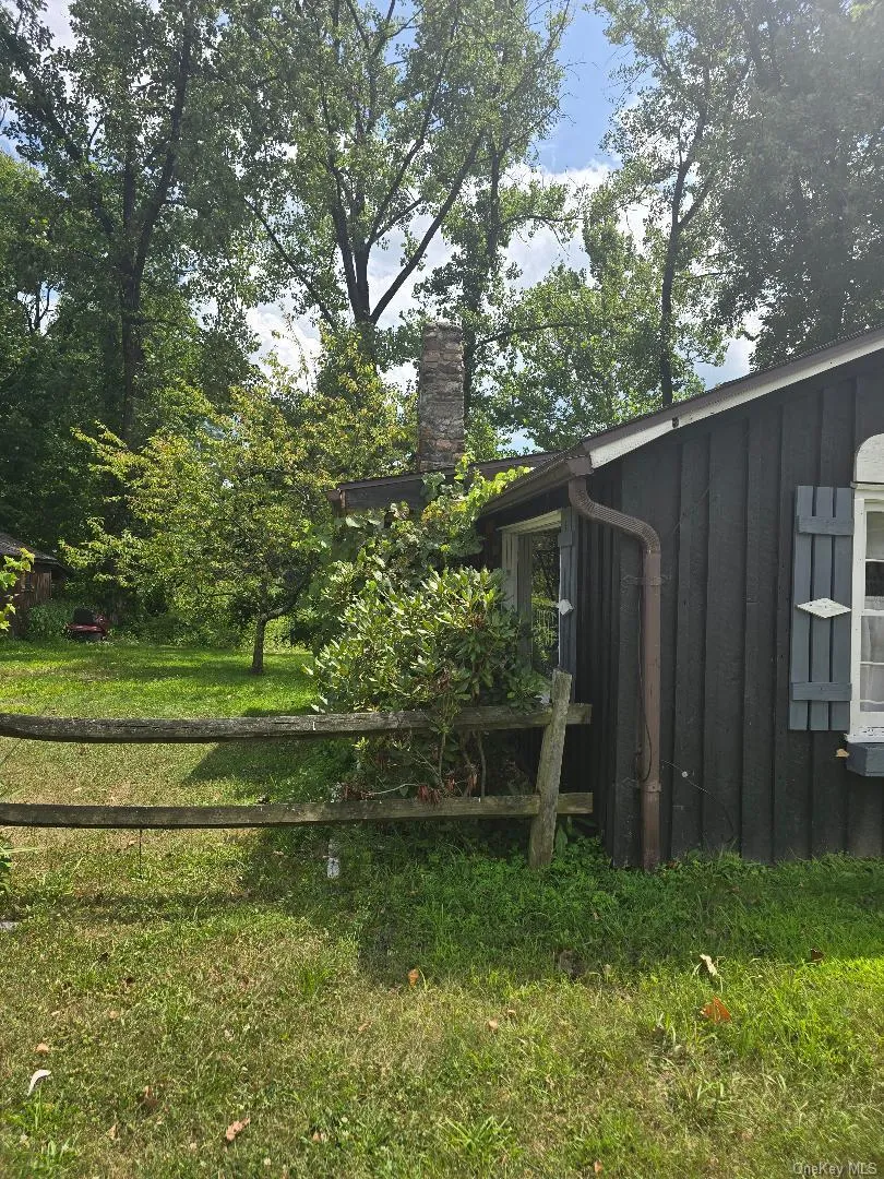 6437 Route 209 Kerhonkson, NY 12446