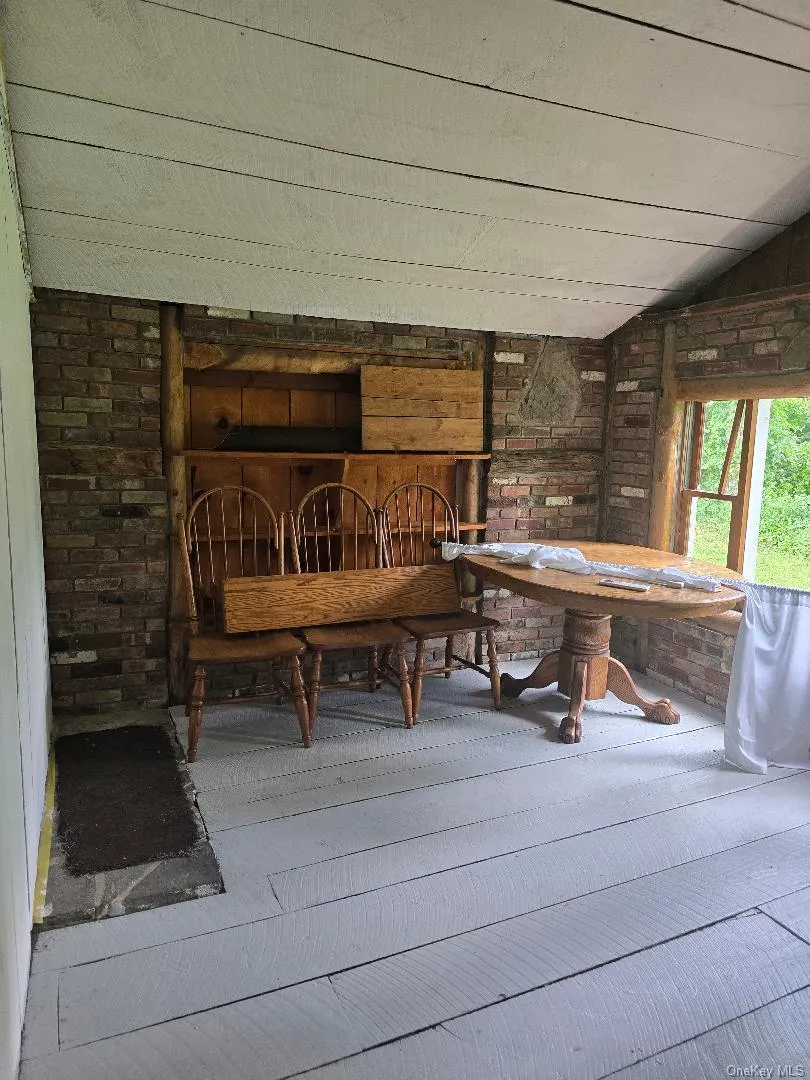 6437 Route 209 Kerhonkson, NY 12446