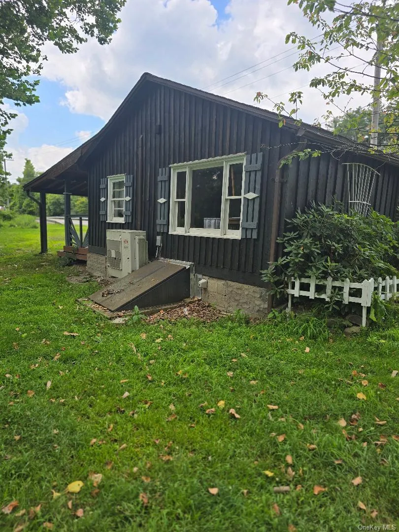 6437 Route 209 Kerhonkson, NY 12446