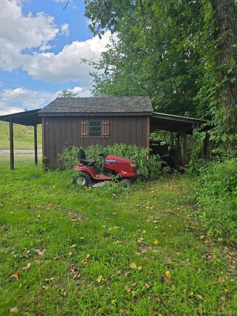 6437 Route 209 Kerhonkson, NY 12446
